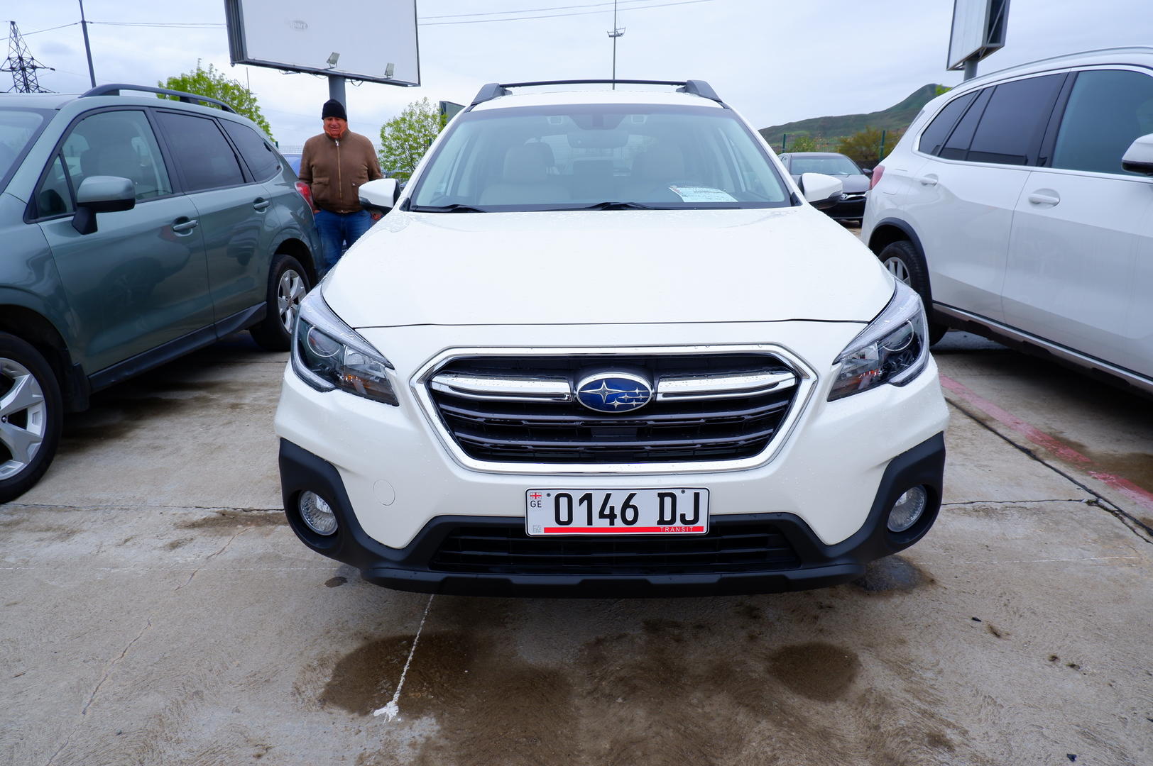 Subaru Outback 2019 — photo 2