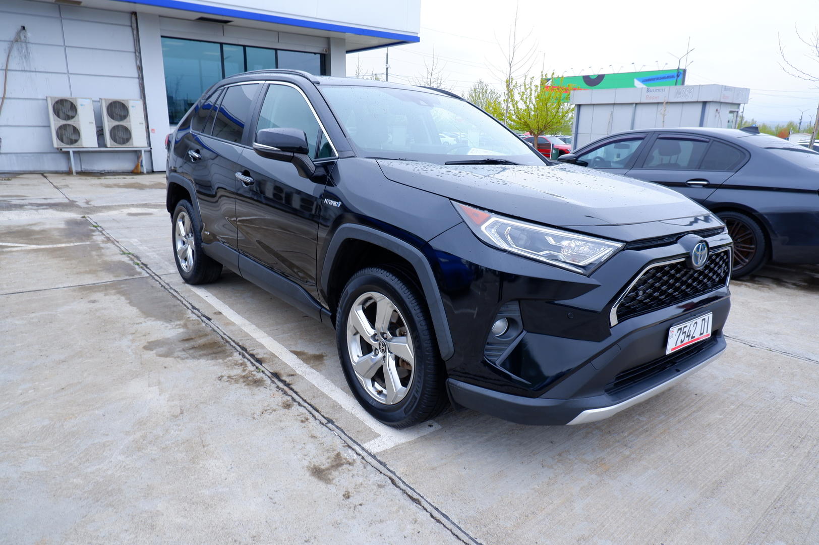 Toyota RAV 4 2021 — photo 2