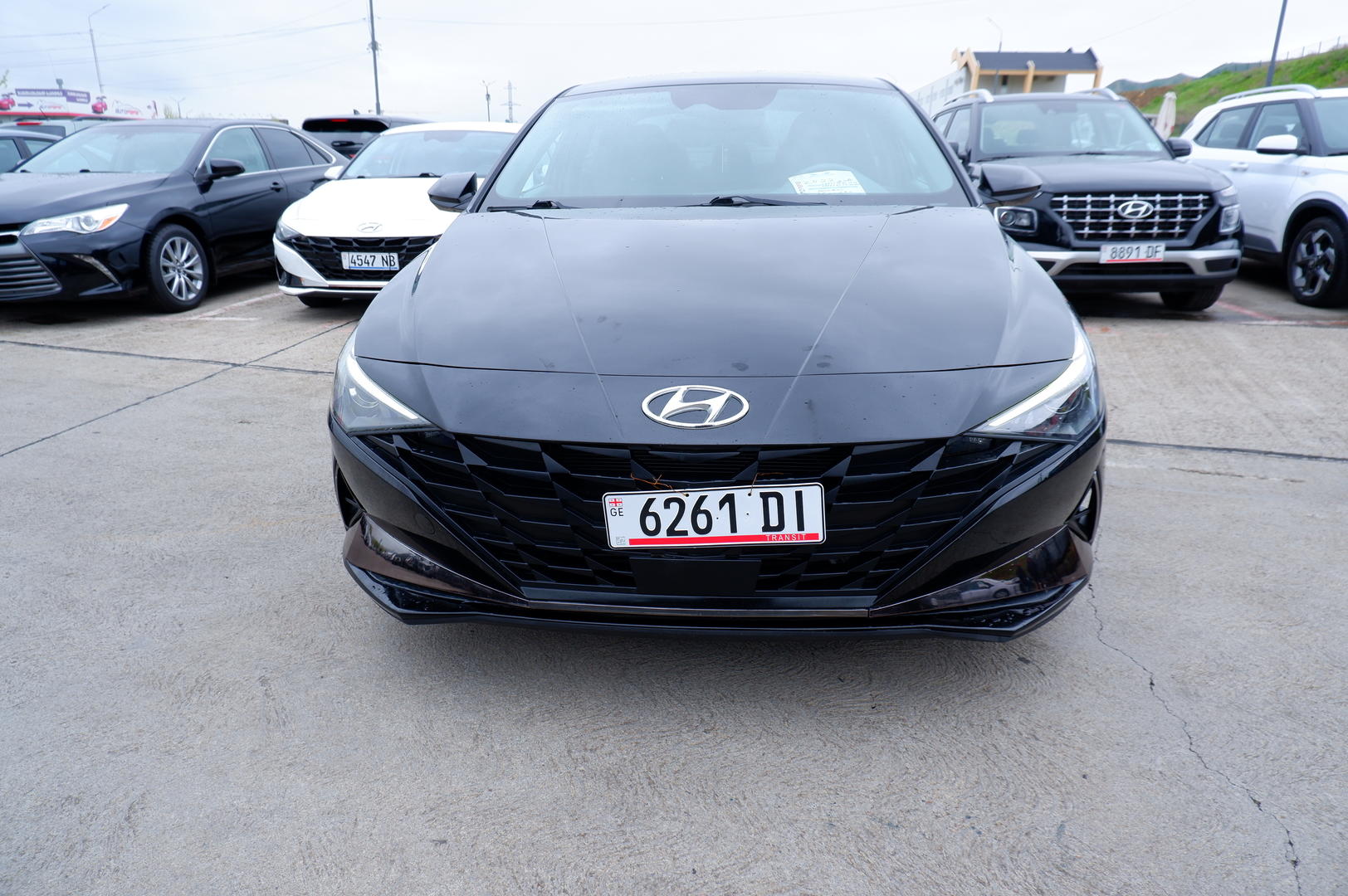 Hyundai Elantra 2022 — photo 2