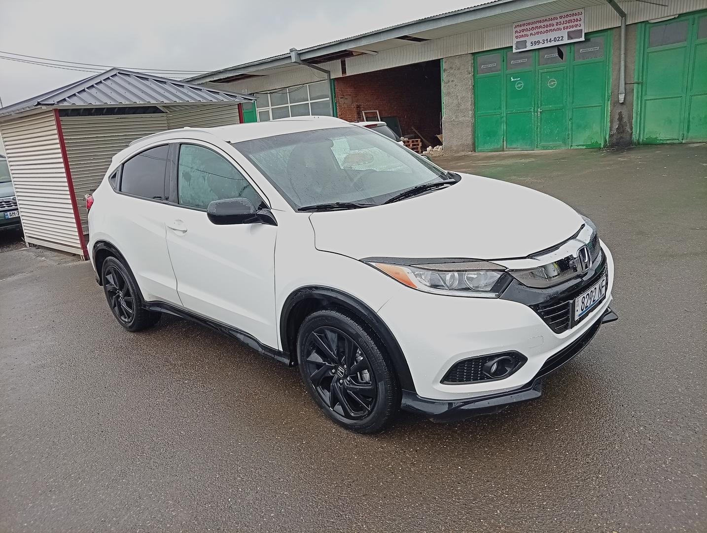 Honda HR-V 2022 — photo 2