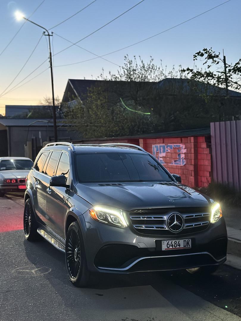 Mercedes-Benz GLS 450