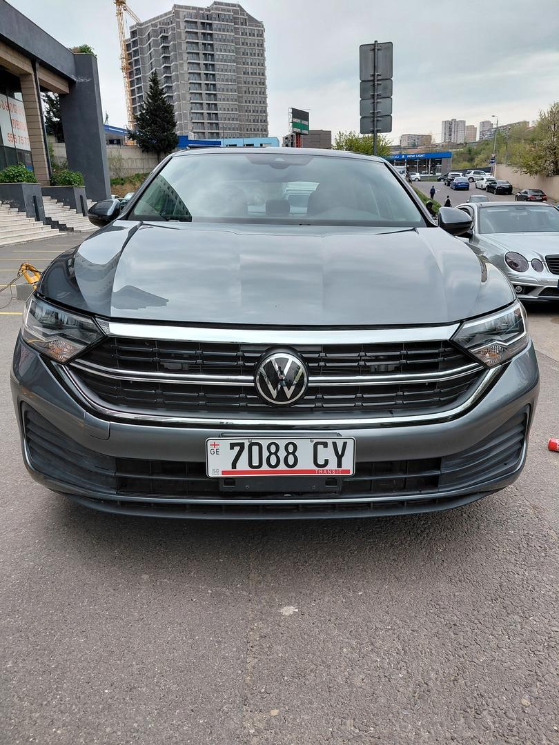 Volkswagen Jetta 2023 — photo 2
