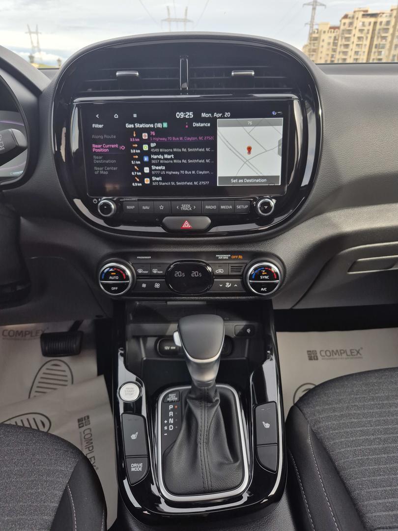 Kia Soul 2022 — photo 2