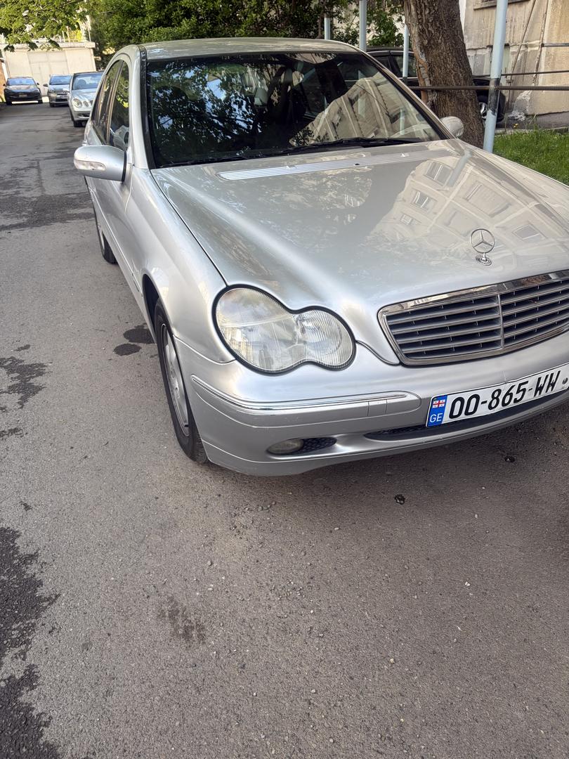 Mercedes-Benz C 200 2002 — photo 2