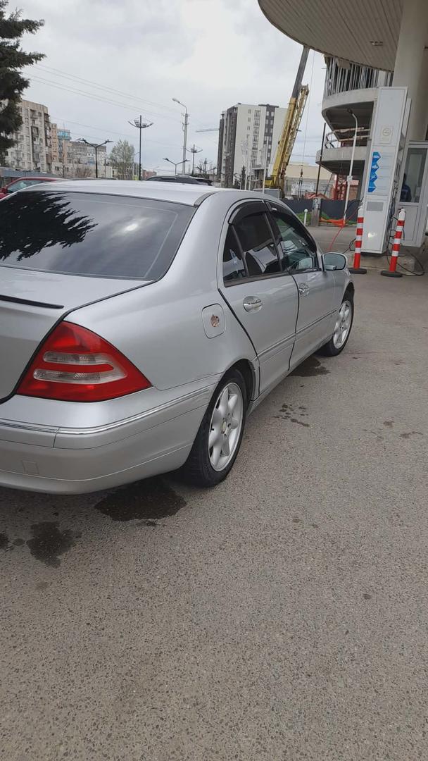 Mercedes-Benz C 320 2001 — photo 2