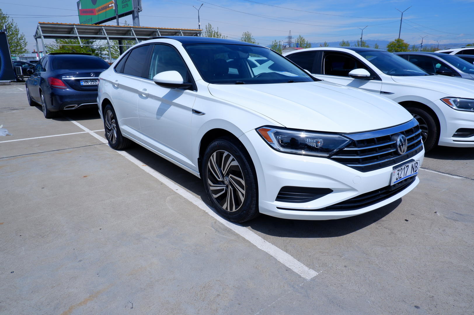 Volkswagen Jetta 2020 — photo 2