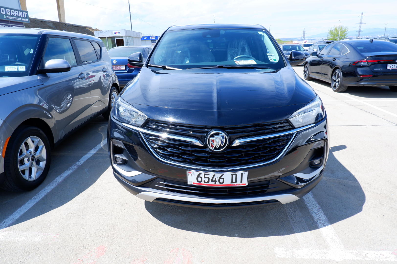 Buick Encore 2022 — photo 2