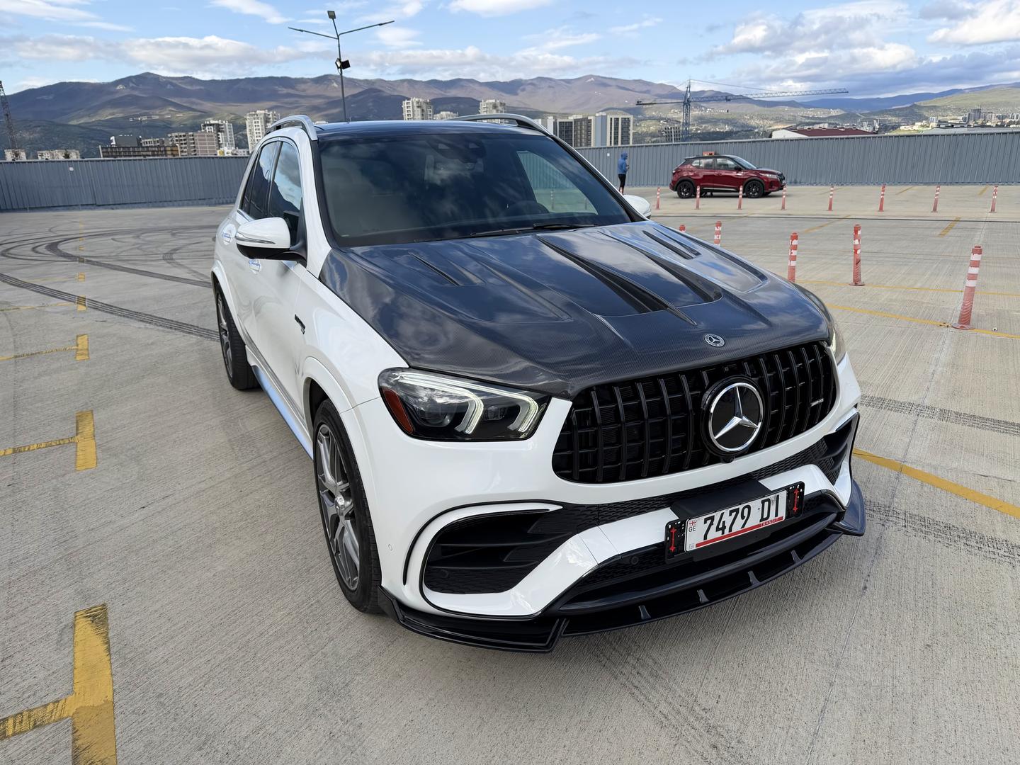 Mercedes-Benz GLE 63 2021 — photo 2