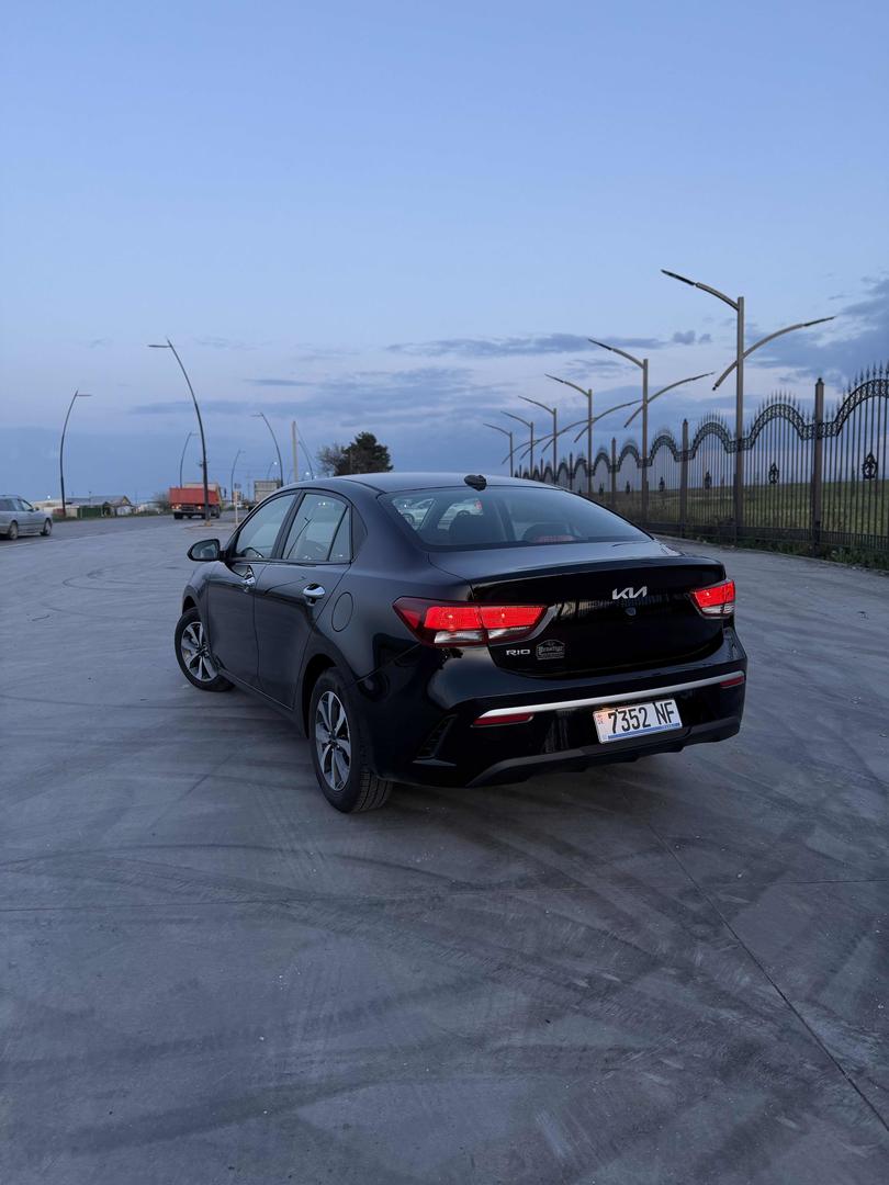 Kia Rio 2022 — photo 2