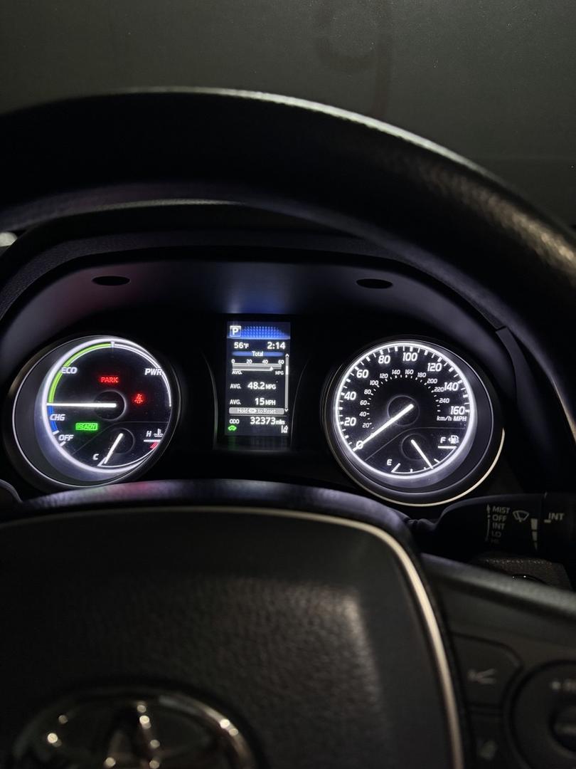 Toyota Camry 2020 — photo 2