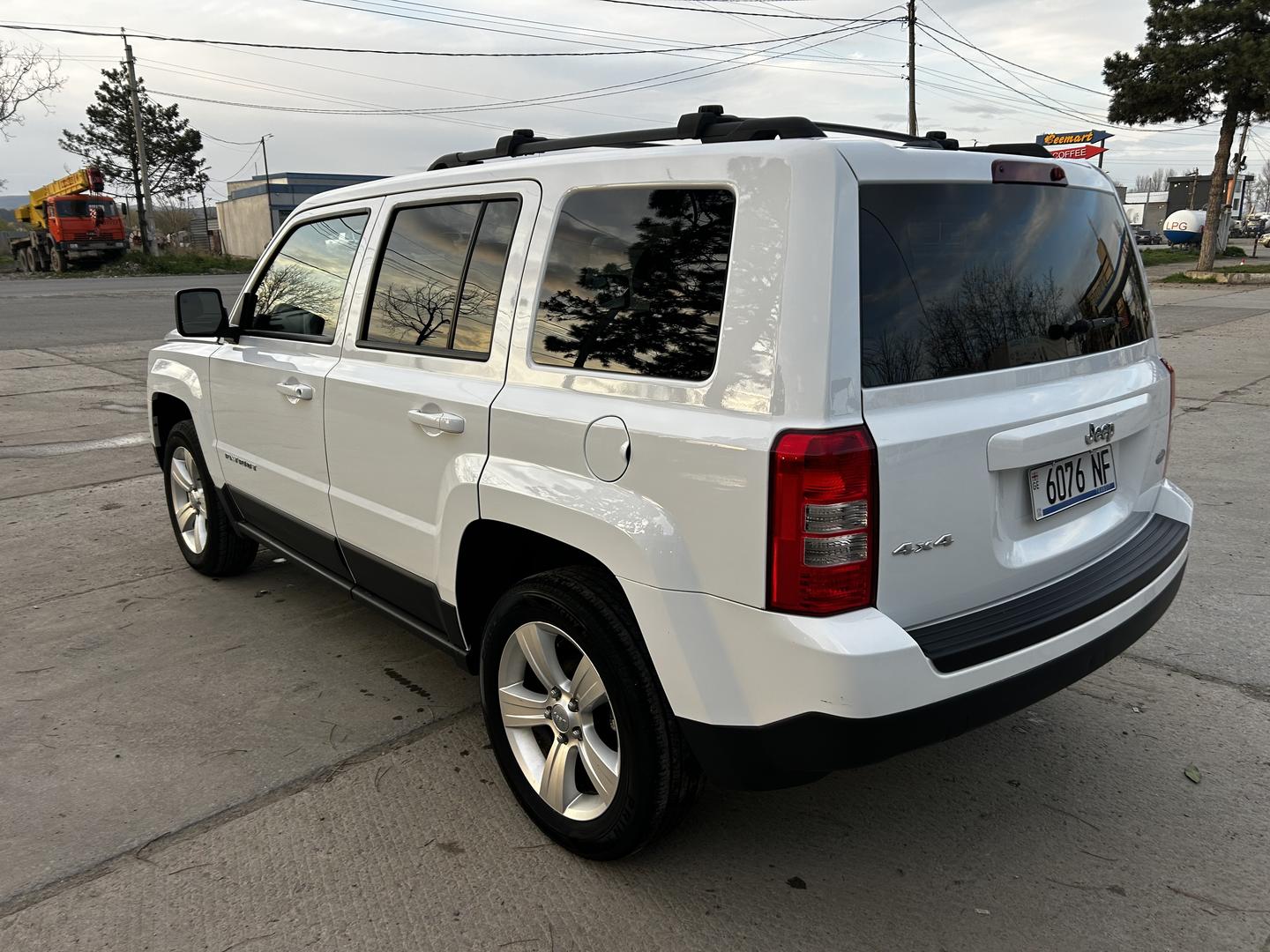 Jeep Patriot 2014 — photo 2