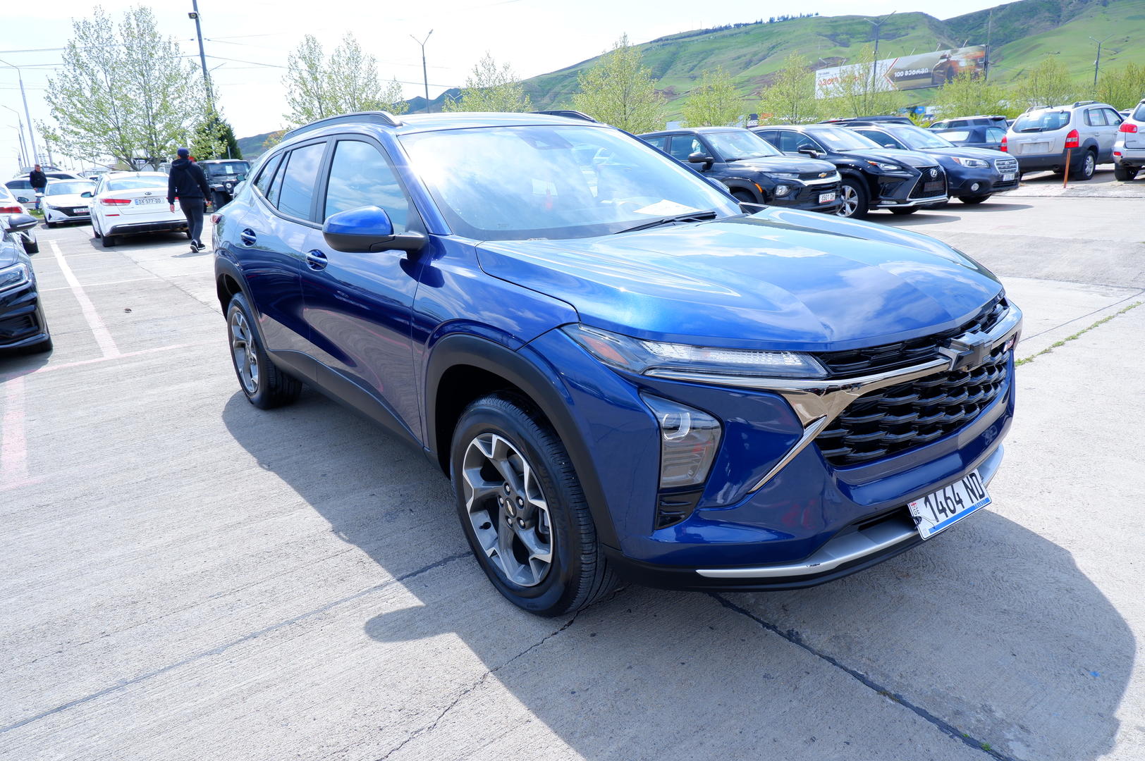 Chevrolet Trax 2023 — photo 2