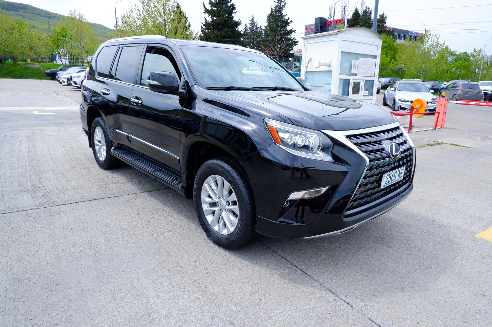 Lexus GX 460 2015 — photo 2