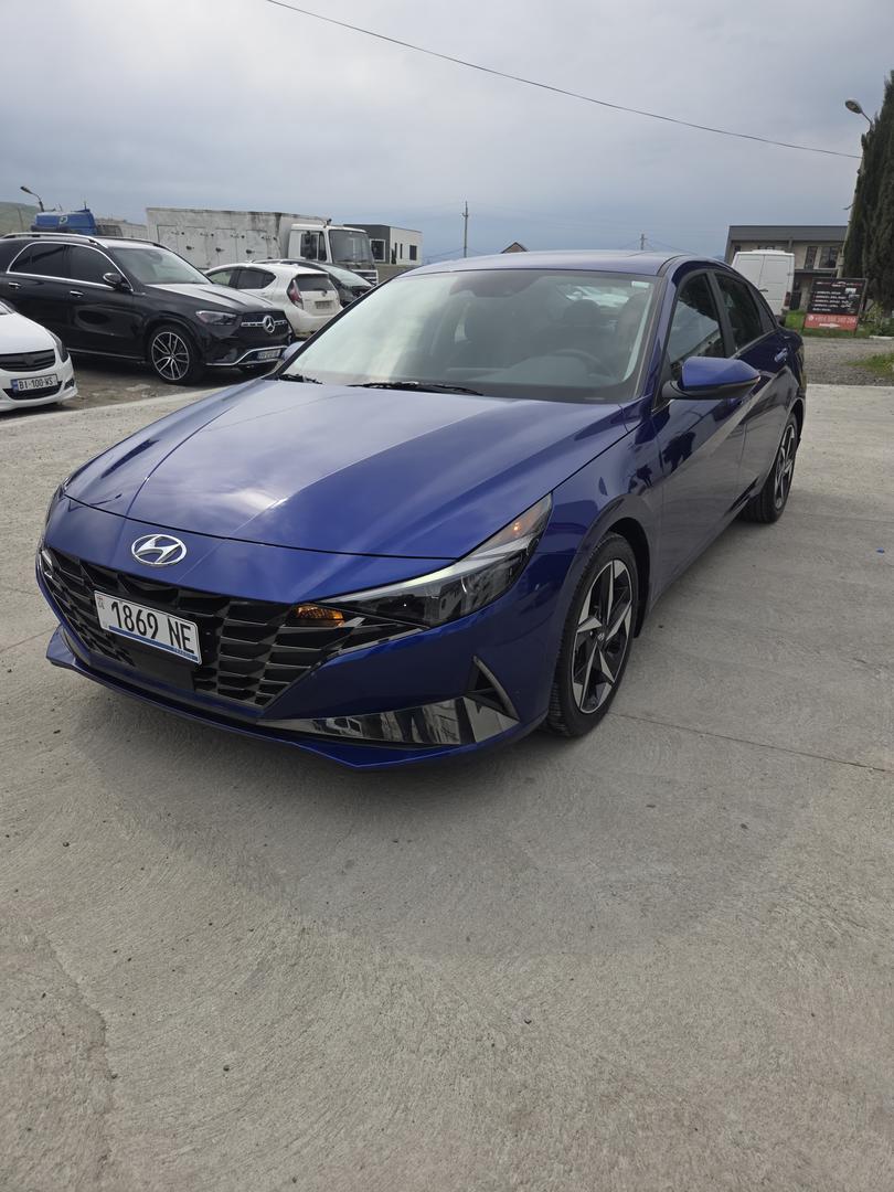 Hyundai Elantra 2022 — photo 2