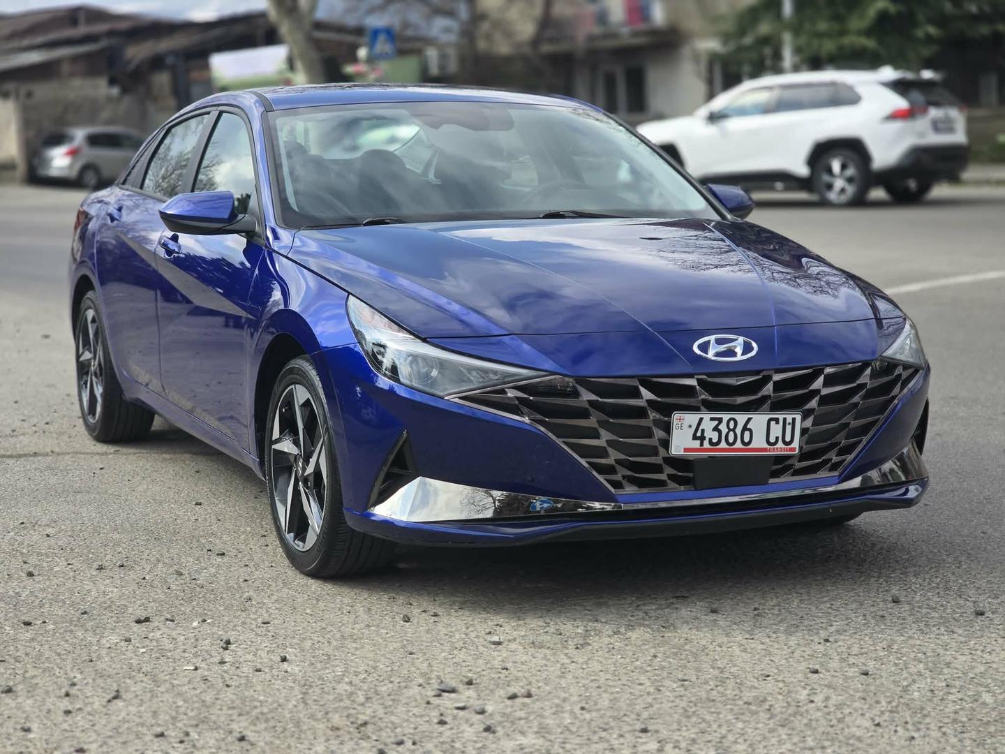 Hyundai Elantra 2022 — photo 2
