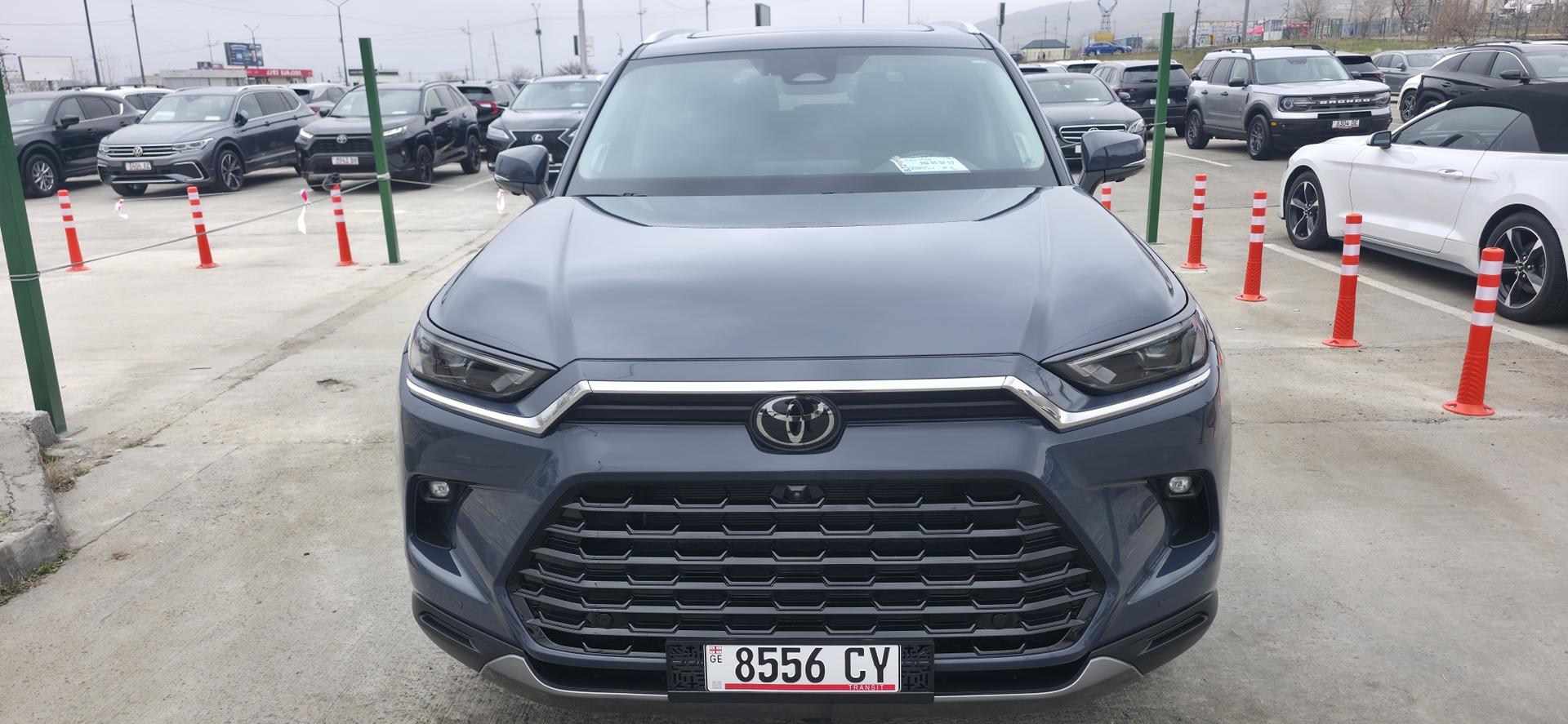 Toyota grand highlander
