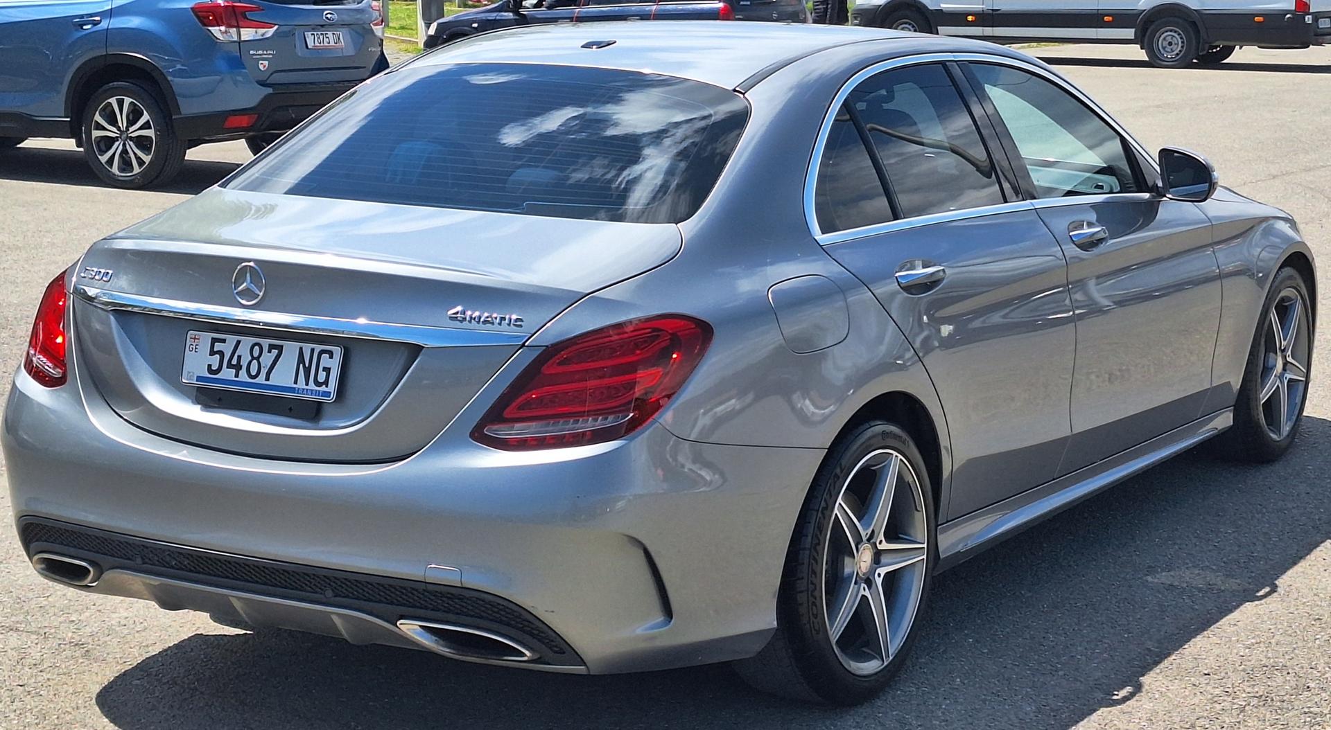 Mercedes-Benz C 300 2015 — photo 2
