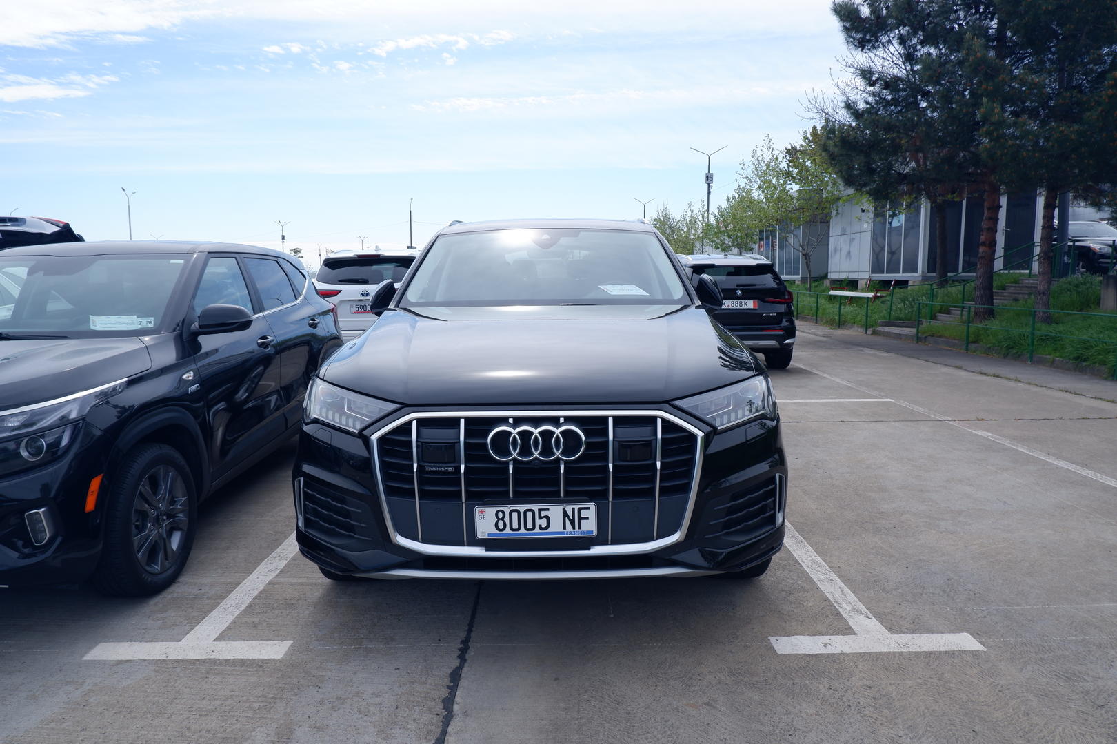 Audi Q7 2023 — photo 2