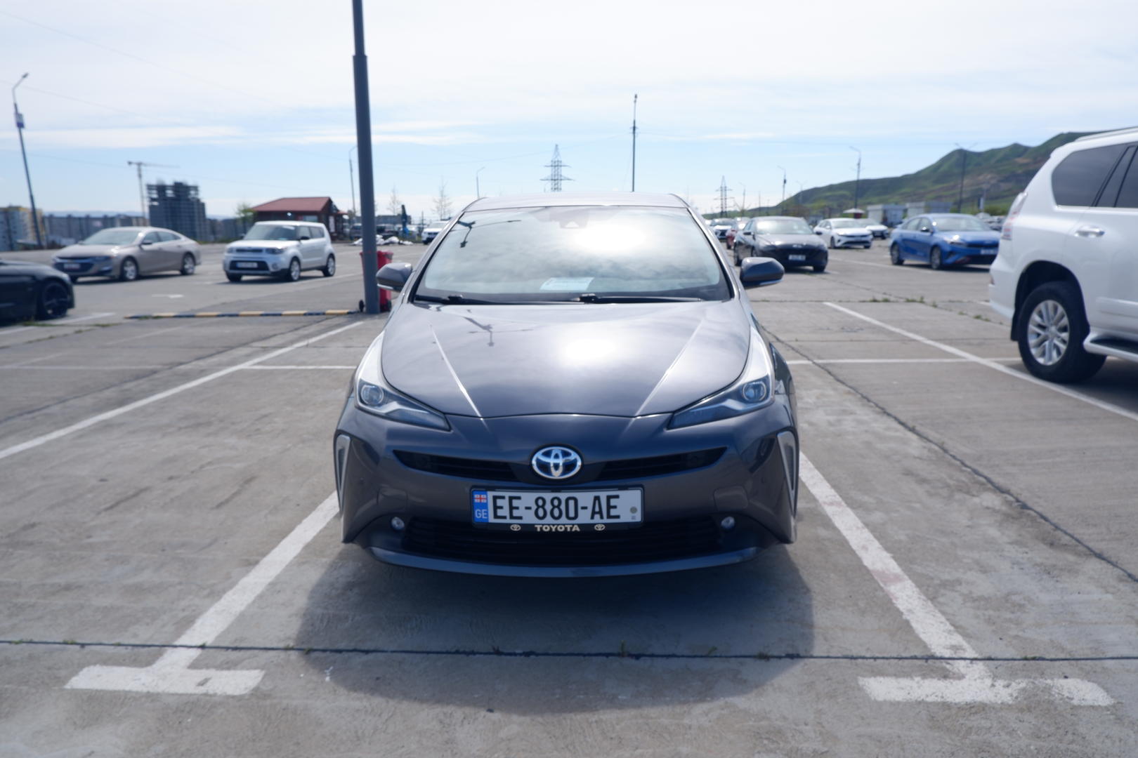Toyota Prius 2019 — photo 2