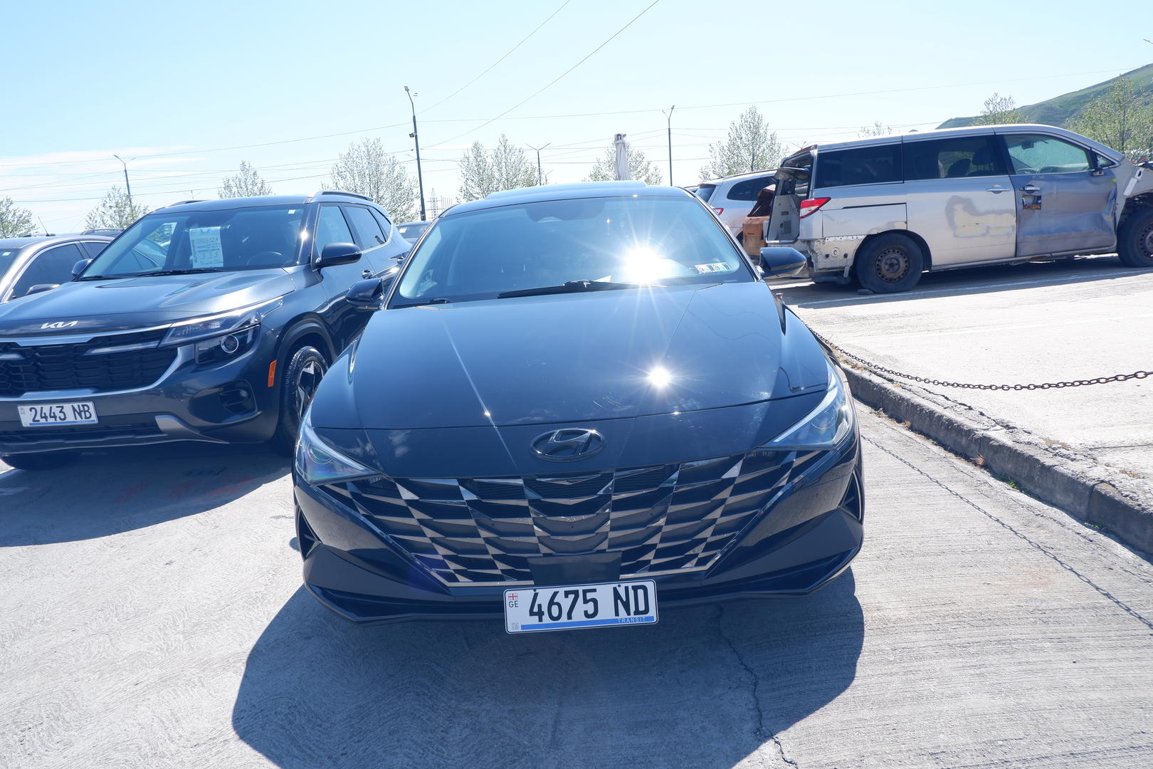 Hyundai Elantra 2022 — photo 2