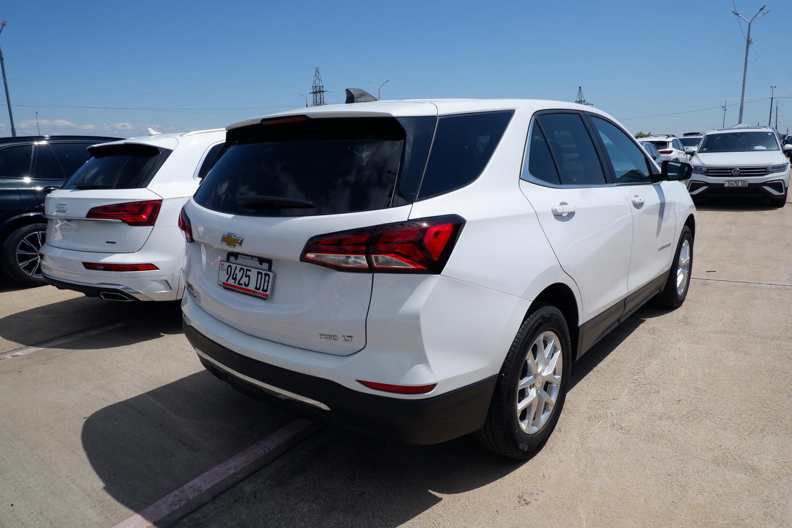 Chevrolet Equinox 2022 — photo 2