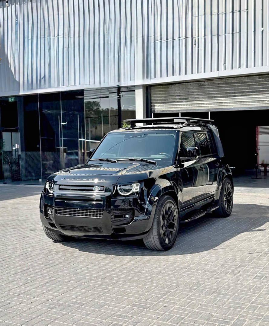 Land Rover Defender 2022 — photo 2