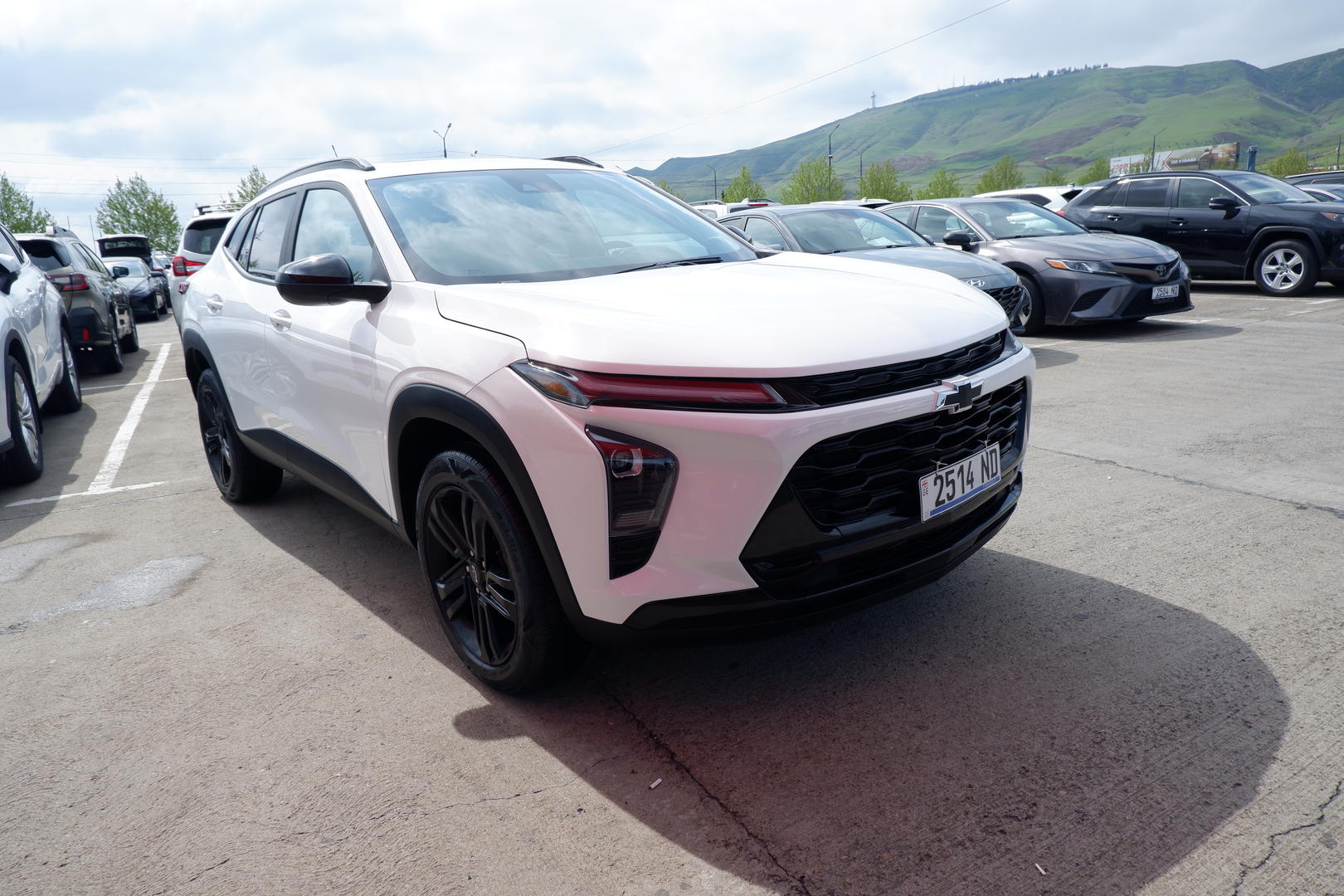Chevrolet Trax 2023 — photo 2