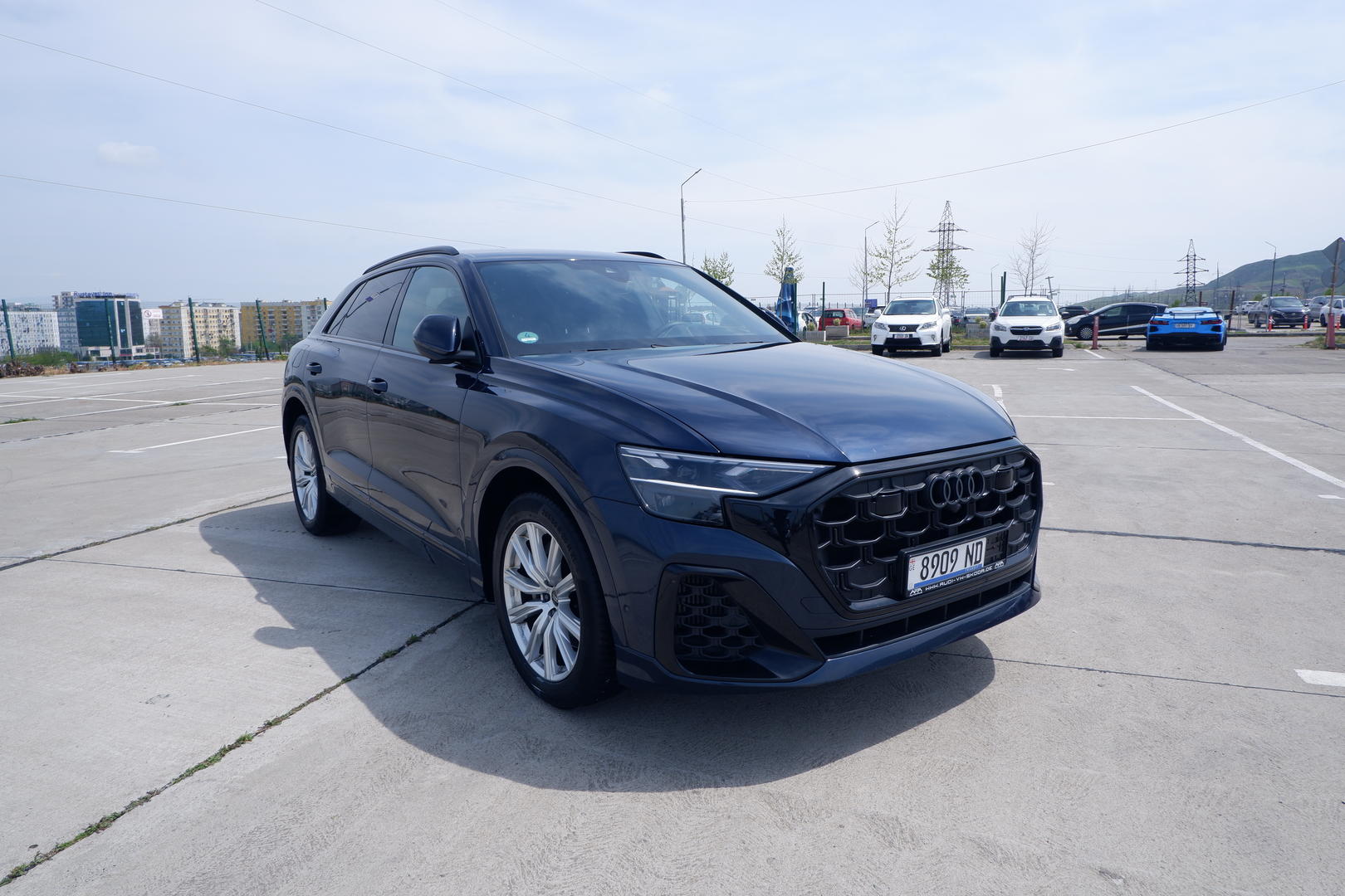 Audi Q8 2025 — photo 2