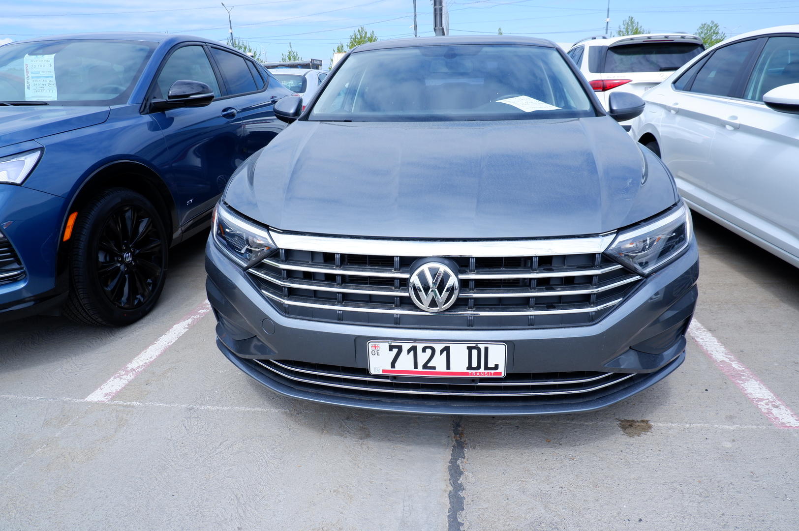 Volkswagen Jetta 2019 — photo 2