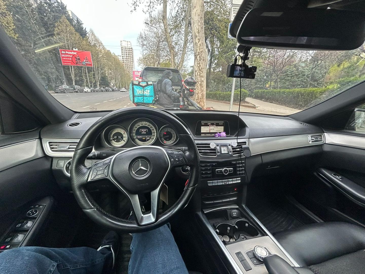 Mercedes-Benz E 250 2013 — photo 2
