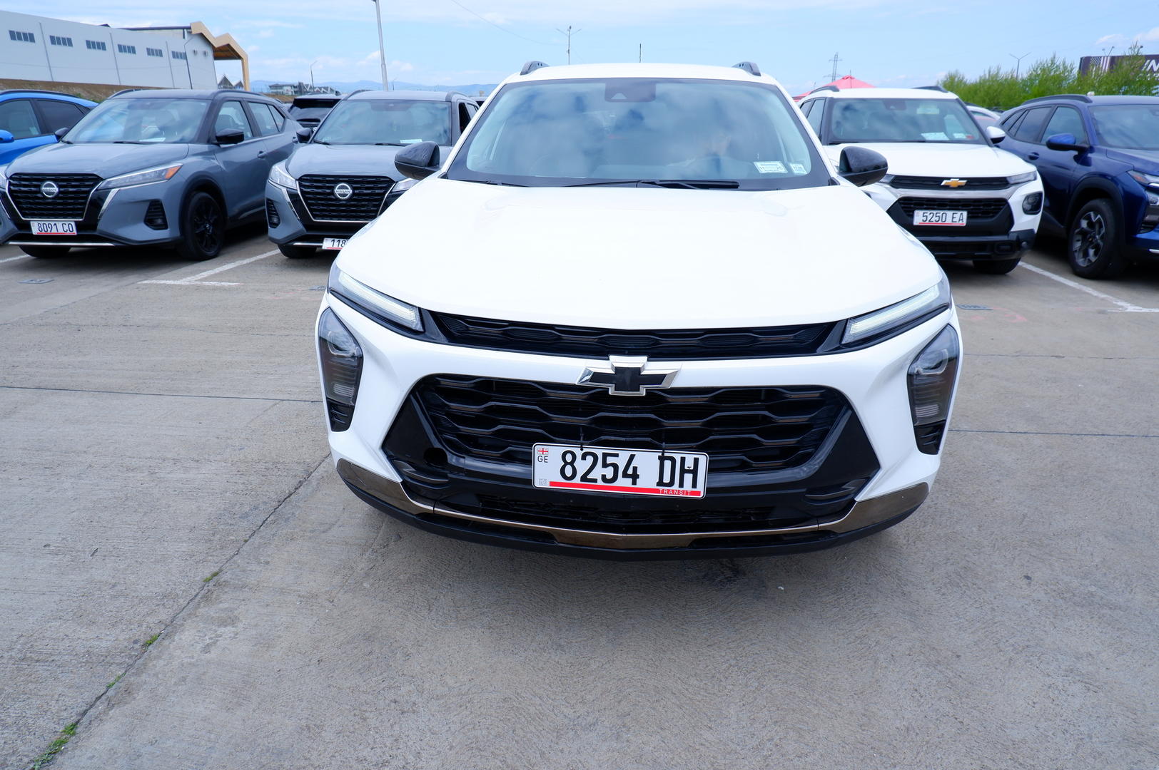 Chevrolet Trax 2023 — photo 2
