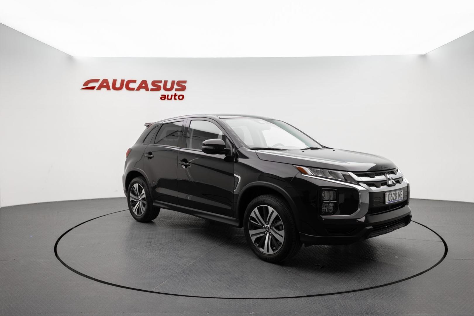 Mitsubishi Outlander Sport 2023 — photo 2