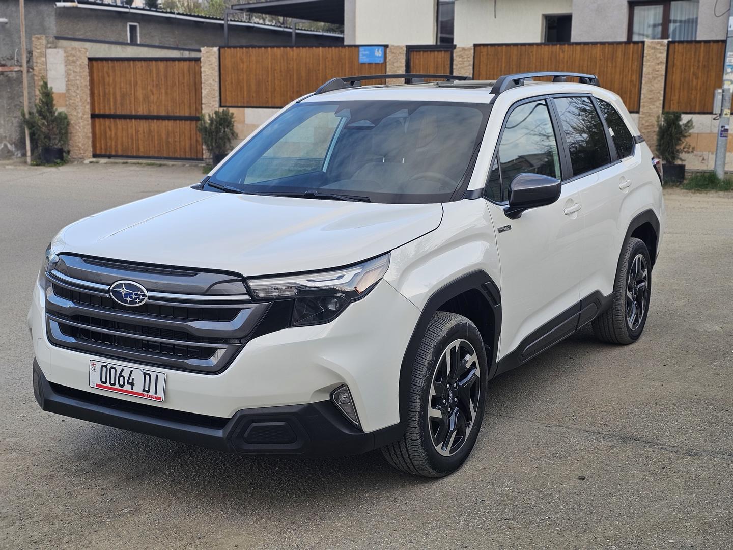 Subaru Forester 2025 — photo 2