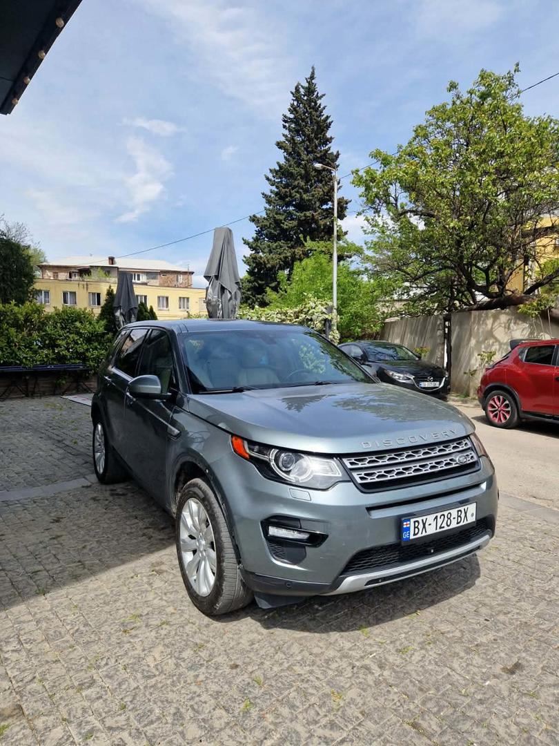 Land Rover Discovery 2015 — photo 2