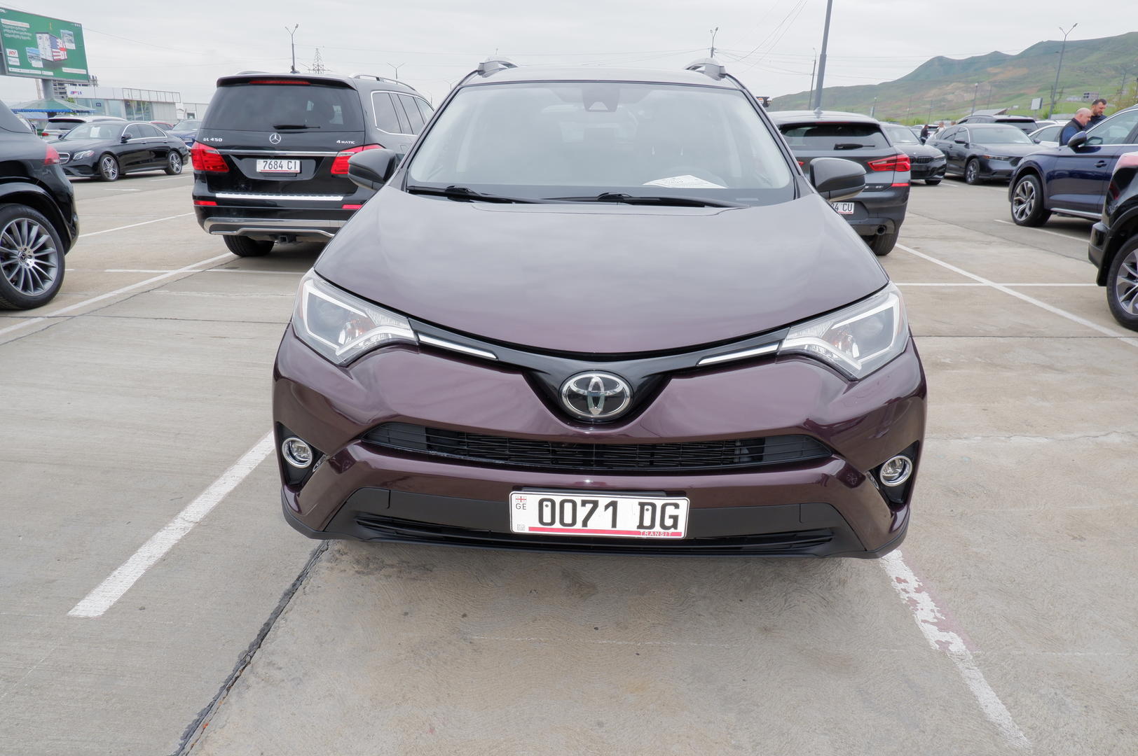Toyota RAV 4 2017 — photo 2