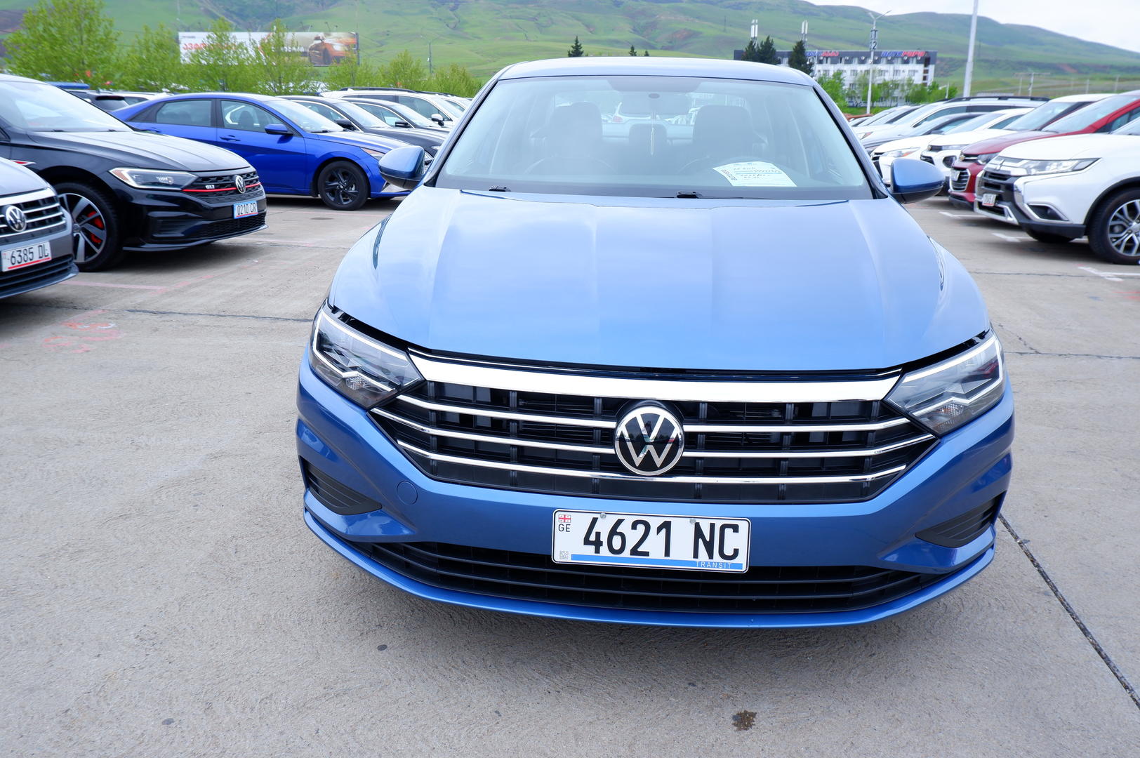 Volkswagen Jetta 2021 — photo 2
