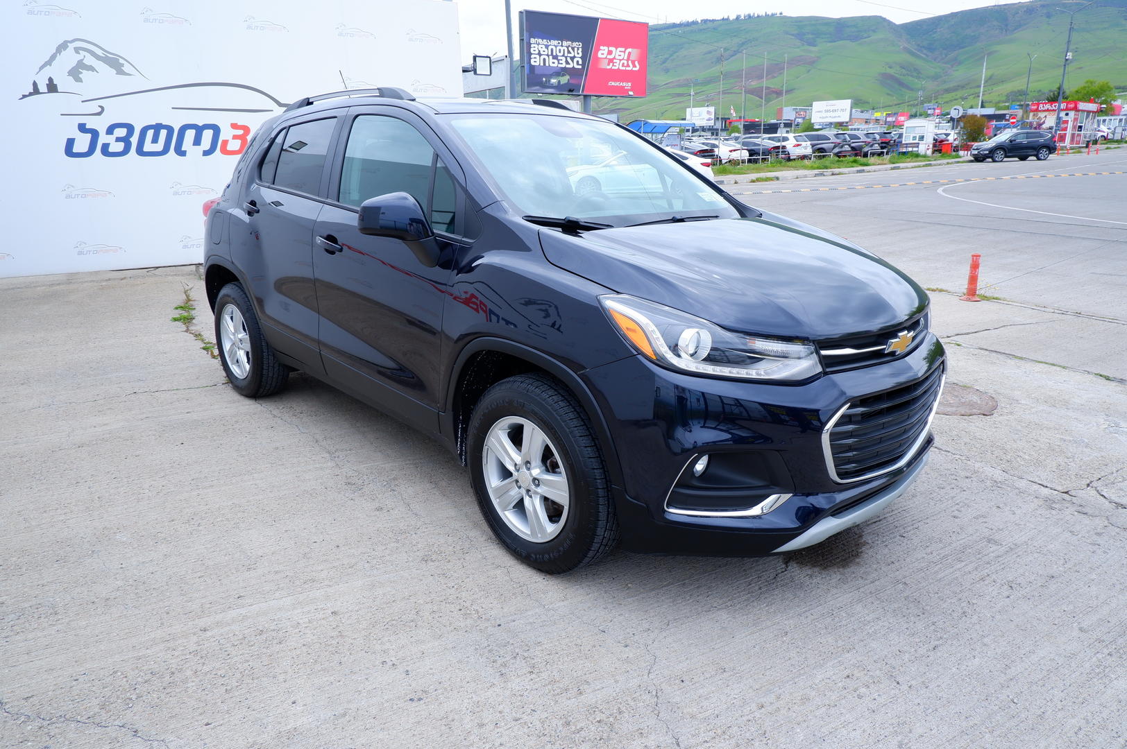 Chevrolet Trax 2021 — photo 2