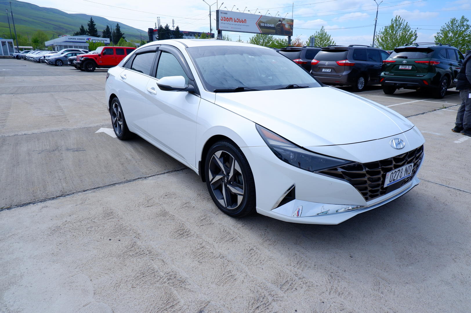 Hyundai Elantra 2022 — photo 2