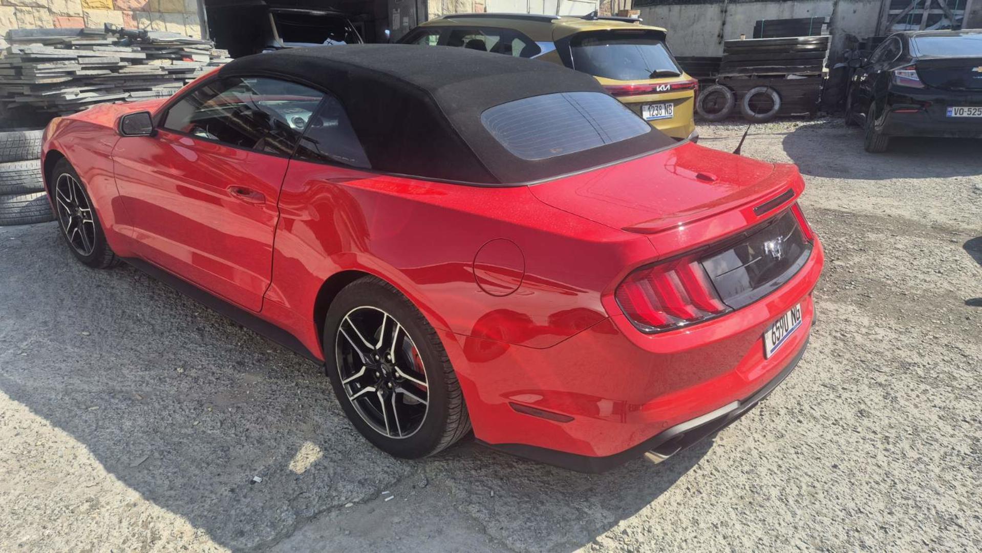 Ford Mustang 2022 — photo 2