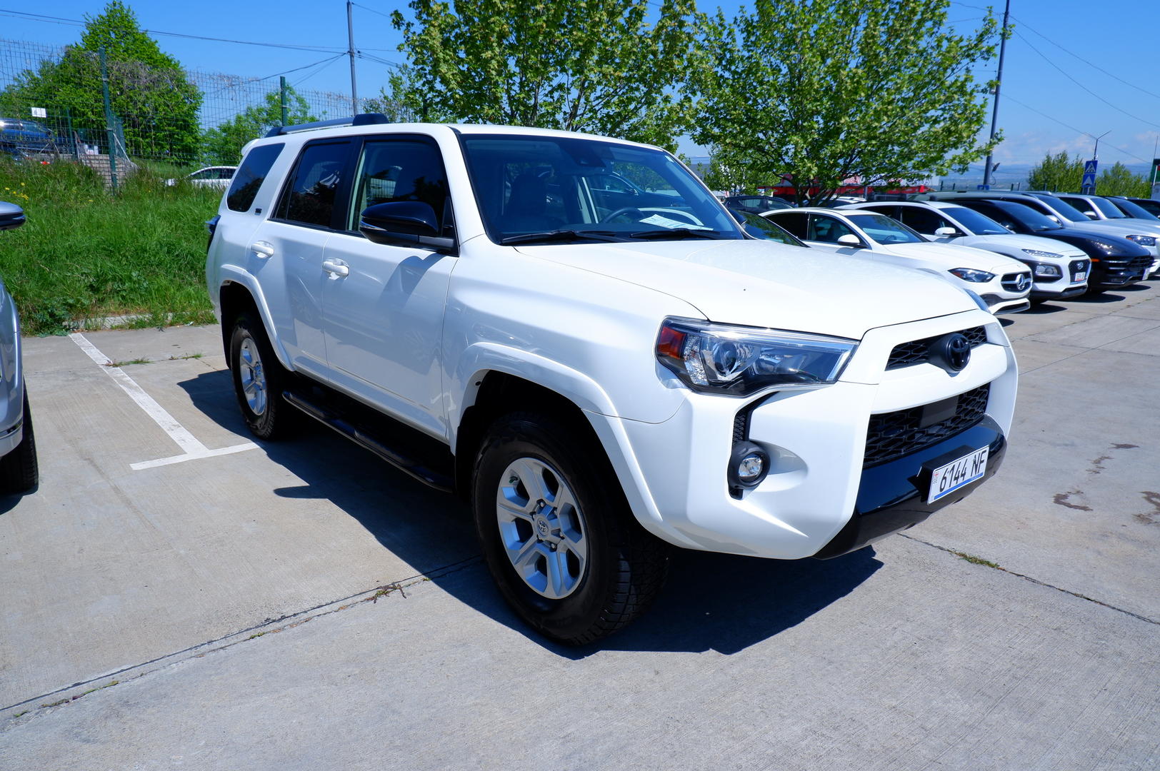 Toyota 4Runner 2021 — photo 2