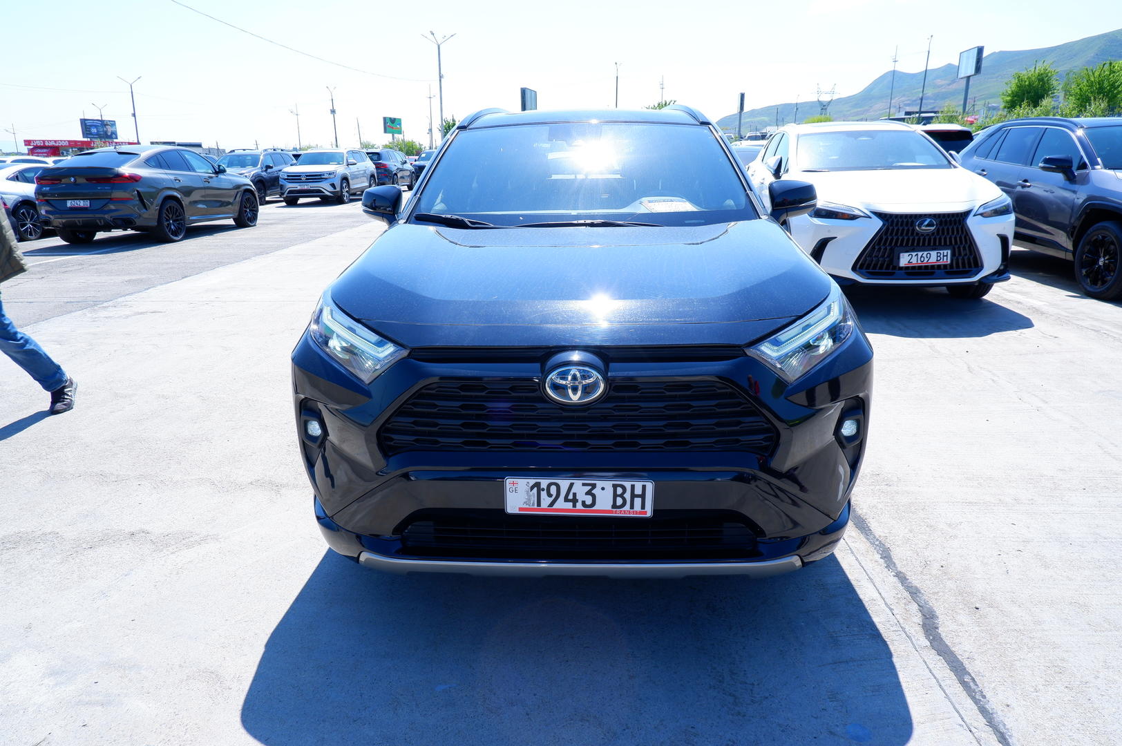Toyota RAV4 2022 — photo 2