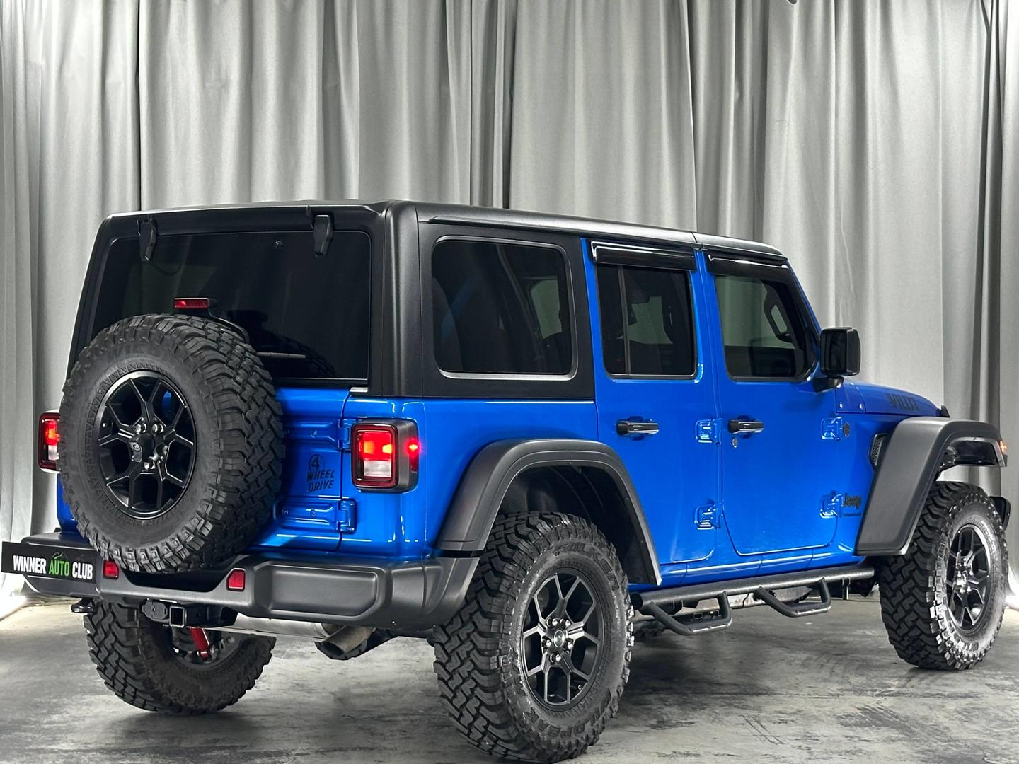 Jeep Wrangler 2024 — photo 2