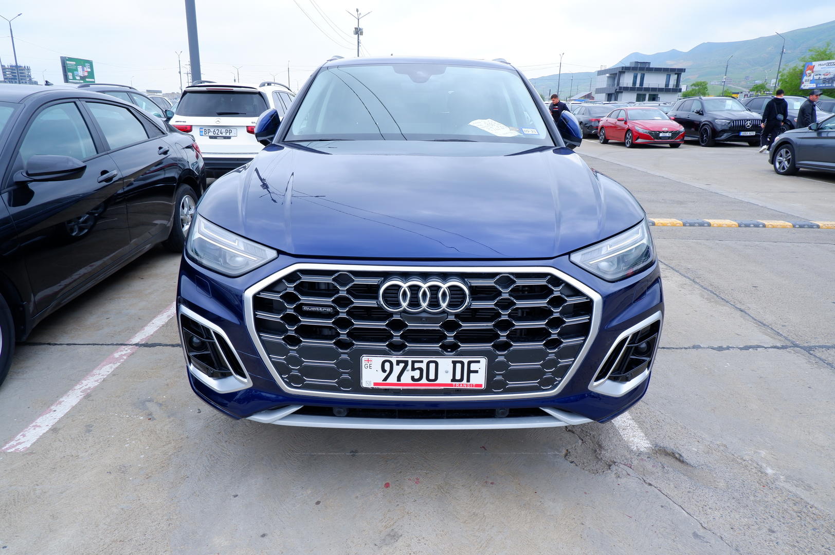 Audi Q5 2022 — photo 2