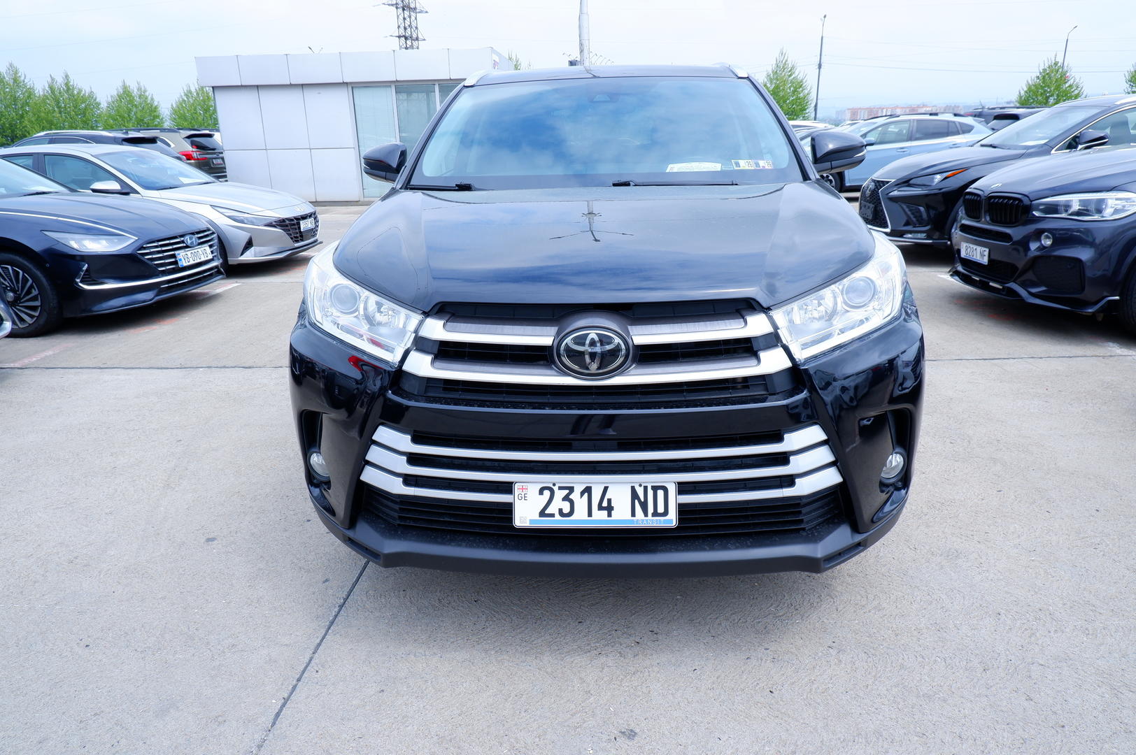Toyota Highlander 2018 — photo 2