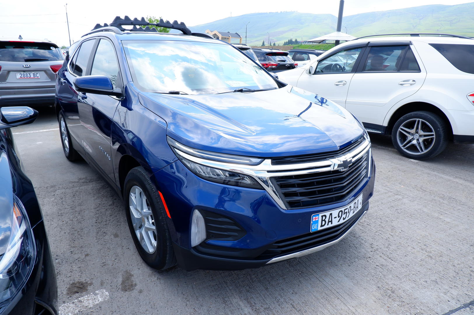 Chevrolet Equinox 2023 — photo 2