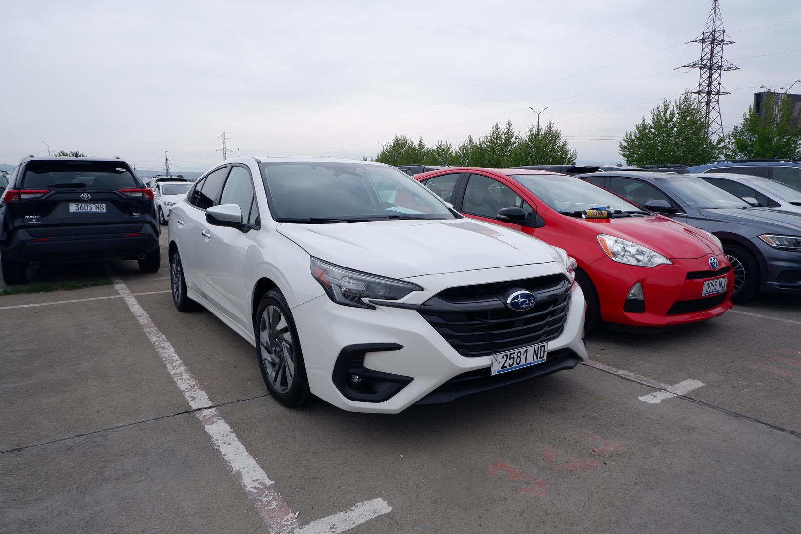 Subaru Legacy 2023 — photo 2