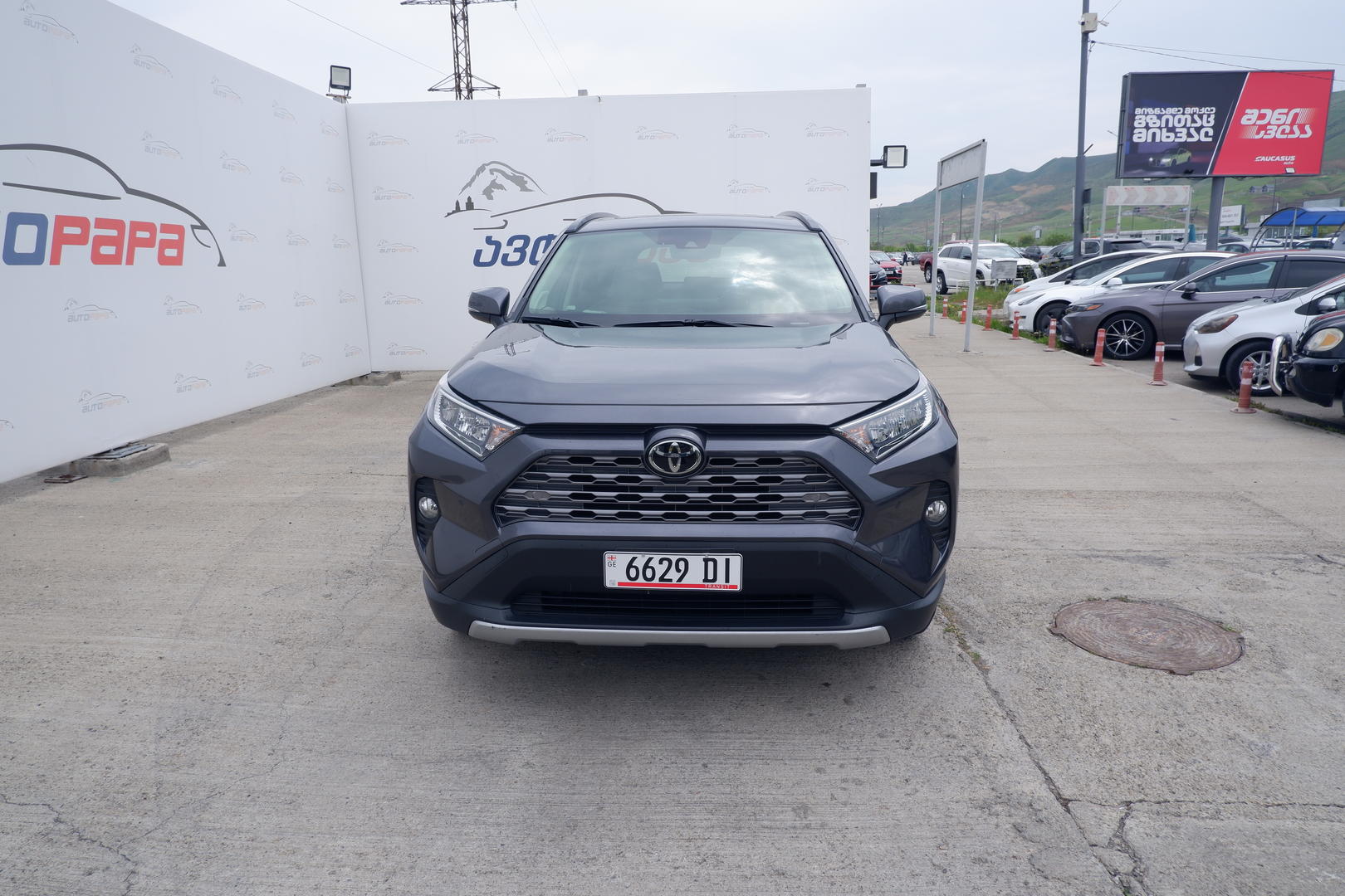 Toyota RAV 4 2020 — photo 2