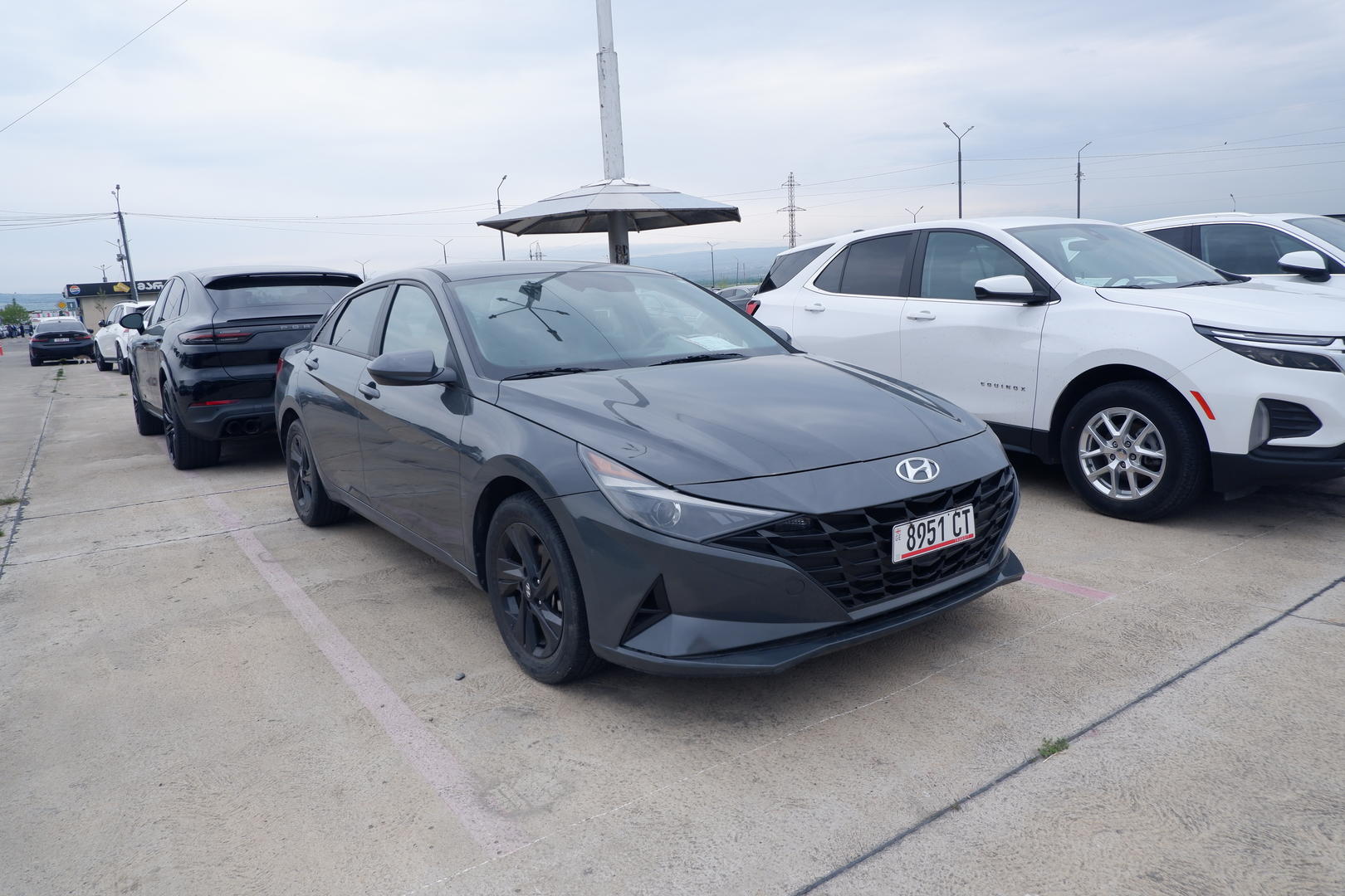 Hyundai Elantra 2023 — photo 2