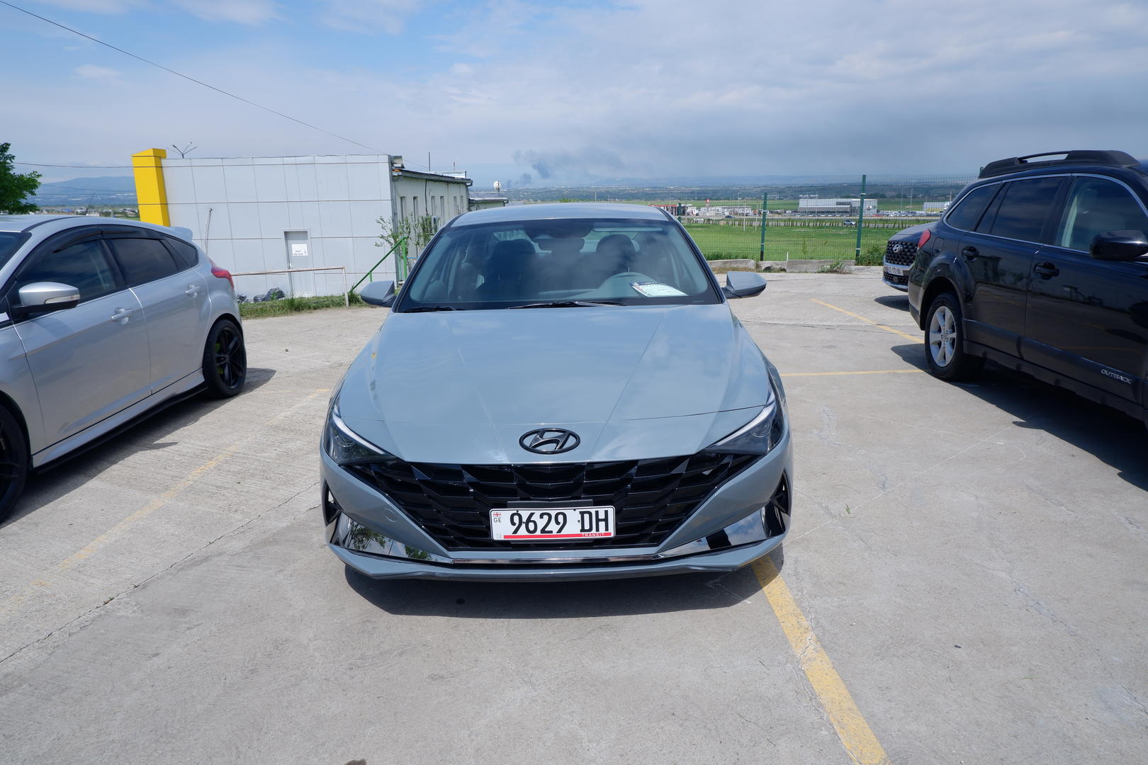 Hyundai Elantra 2022 — photo 2