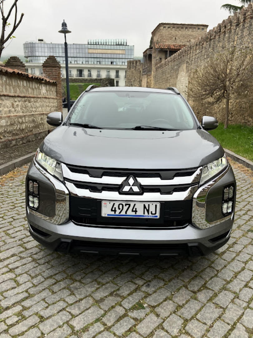 Mitsubishi Outlander Sport 2021 — photo 2
